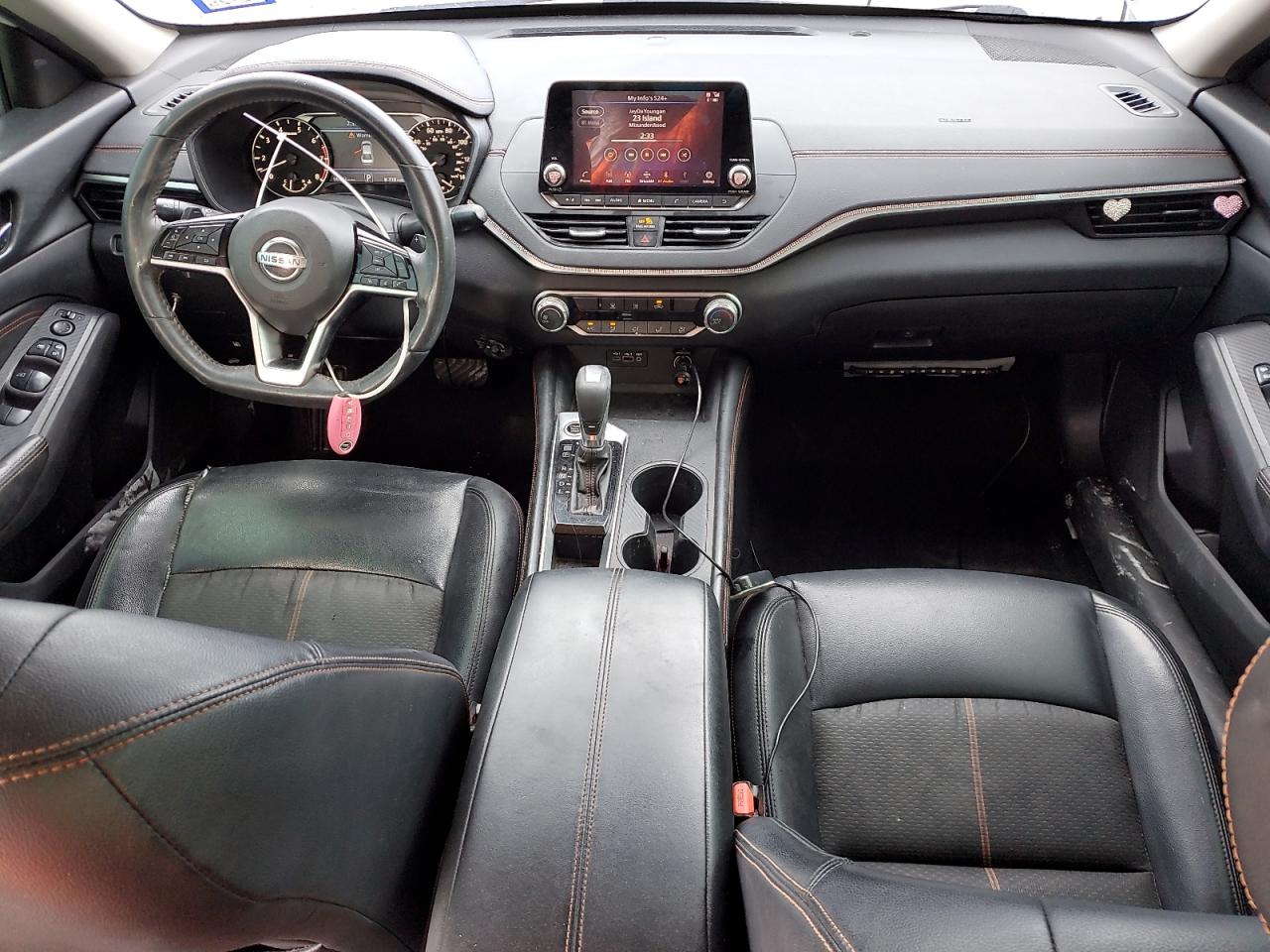 2019 Nissan Altima - Image 8