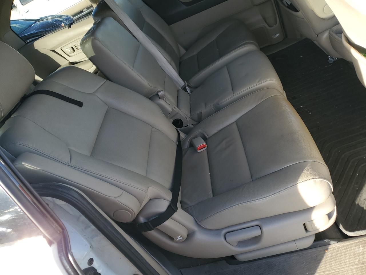 2014 Honda Odyssey - Image 11