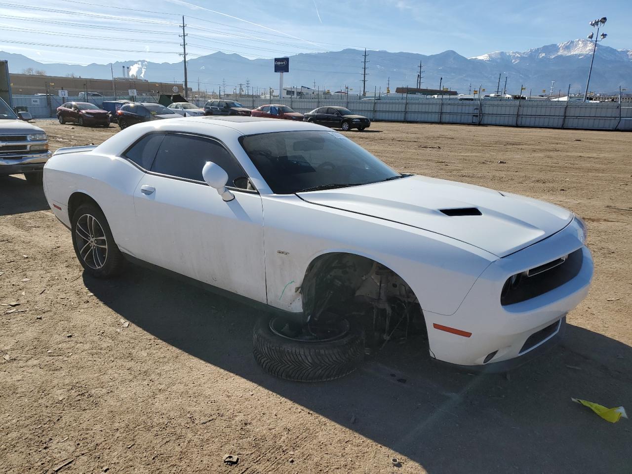 VIN 2C3CDZGG4JH215617 2018 DODGE CHALLENGER no.4