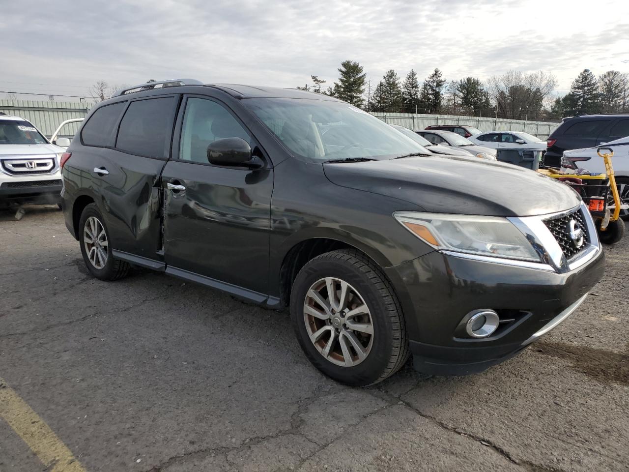 2015 Nissan Pathfinder - Image 4
