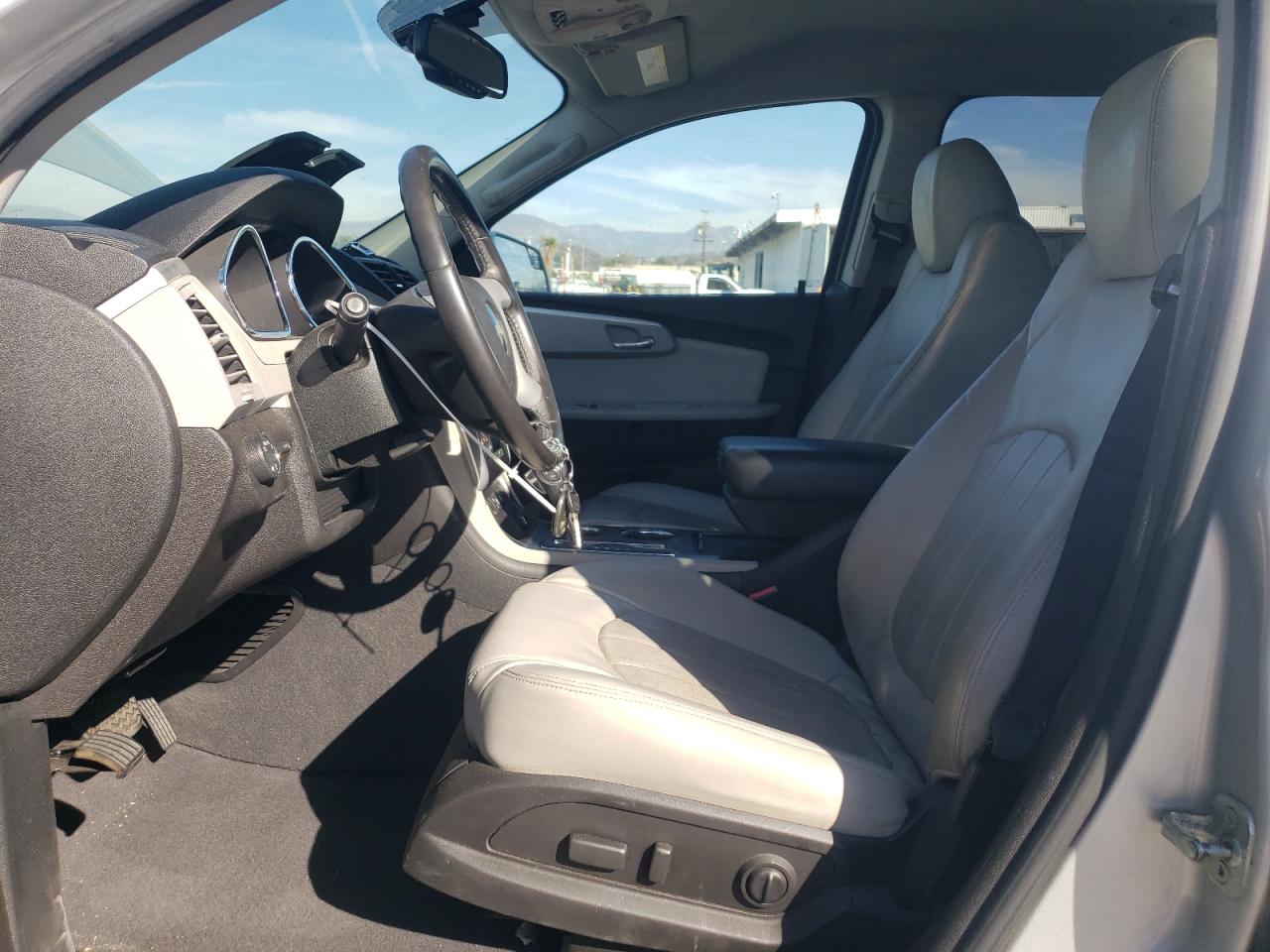2011 Chevrolet Traverse - Image 7