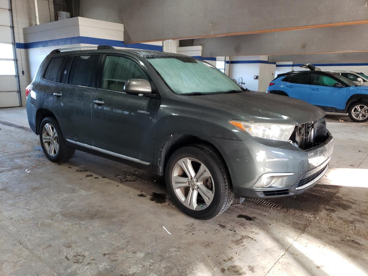 VIN 5TDDK3EH5DS225397 2013 TOYOTA HIGHLANDER no.4