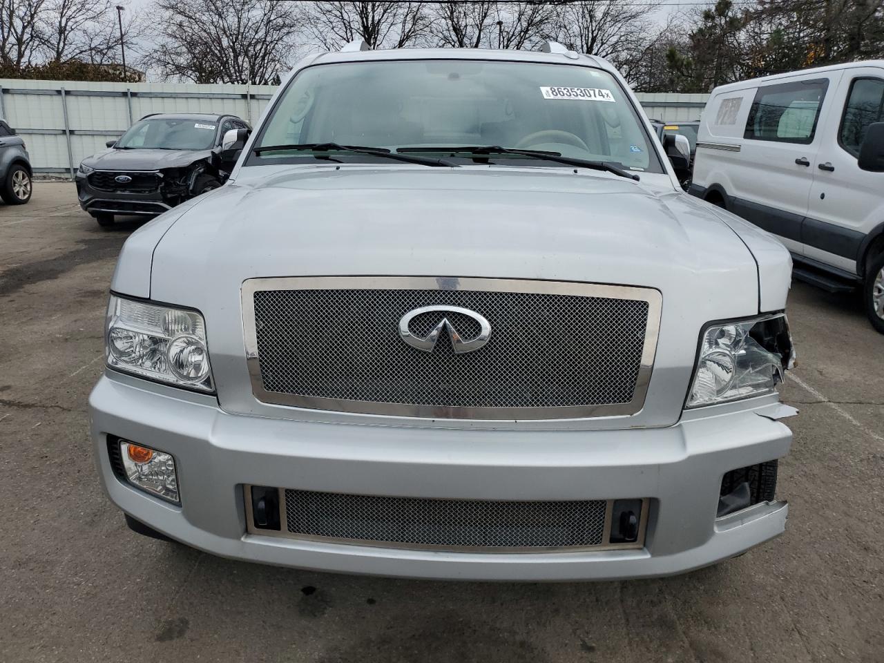 2010 Infiniti QX56 - Image 5