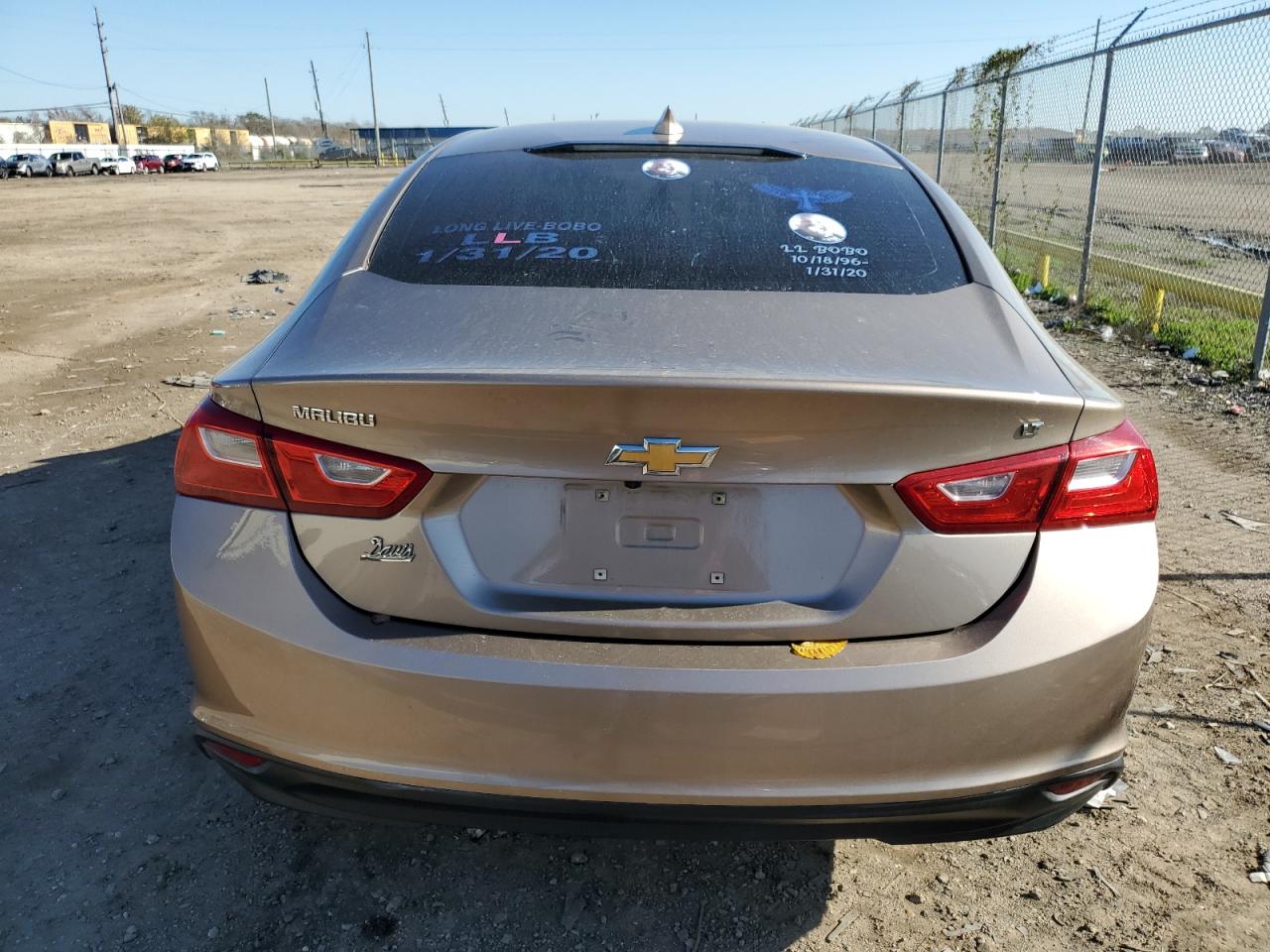 2018 Chevrolet Malibu - Image 6