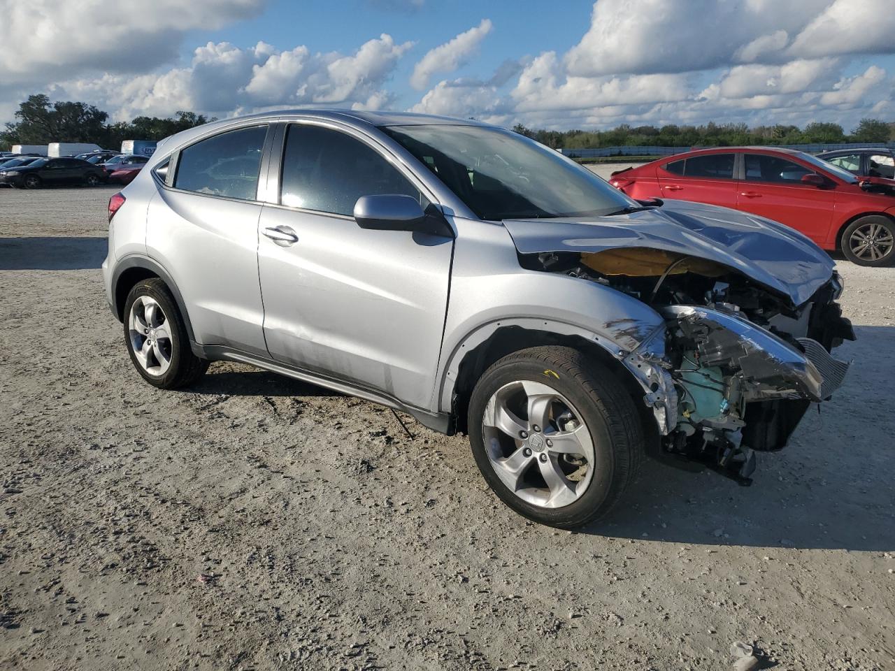 VIN 3CZRU5H3XNM723103 2022 HONDA HR-V no.4