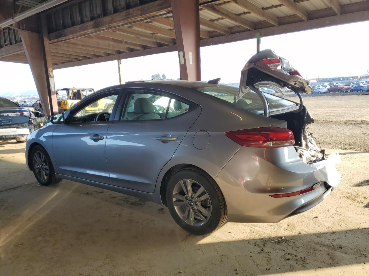 2017 Hyundai Elantra - Image 2
