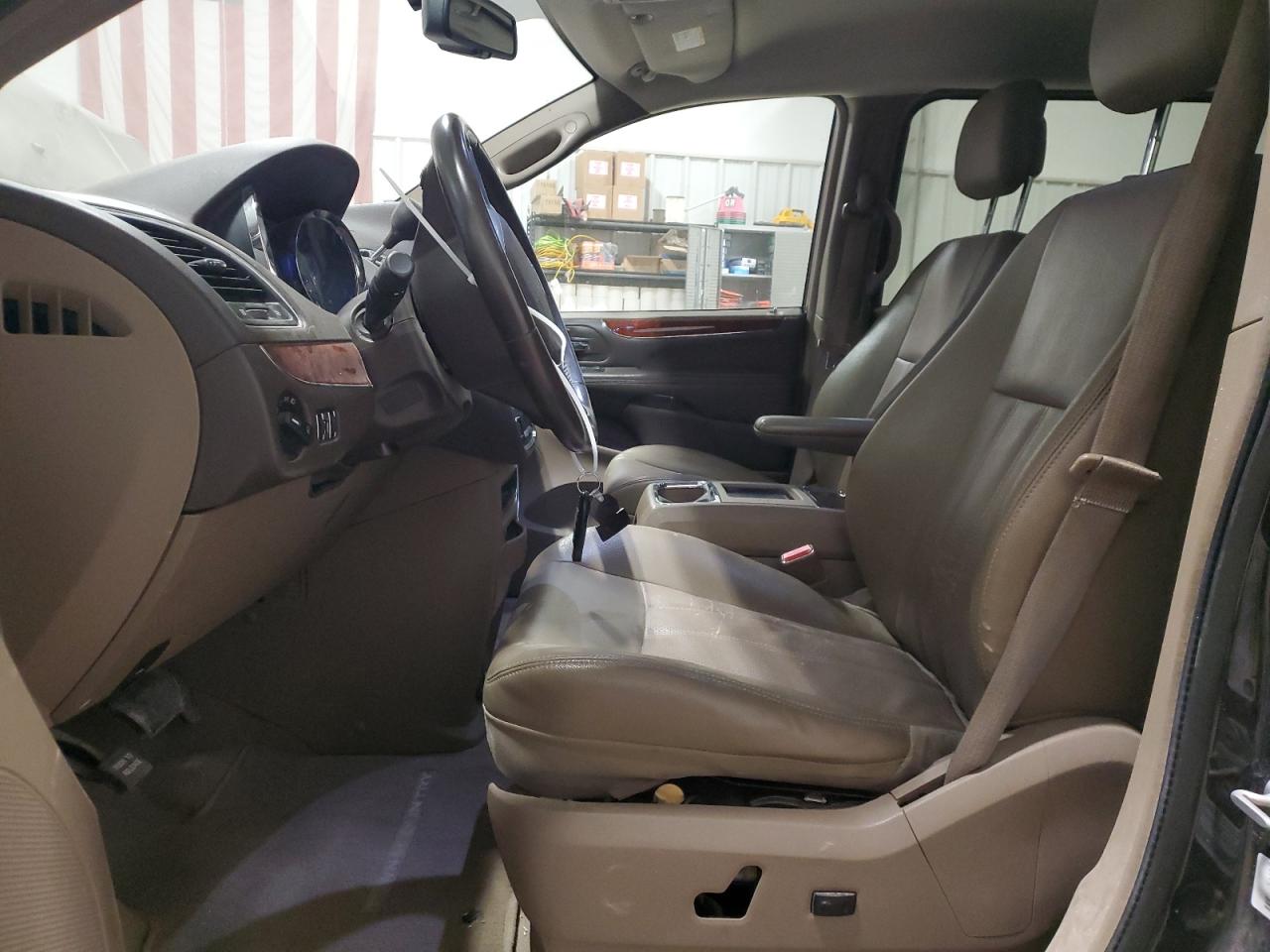 2012 Chrysler Town & Country Touring VIN: 2C4RC1BG5CR300013 Lot: 82685774