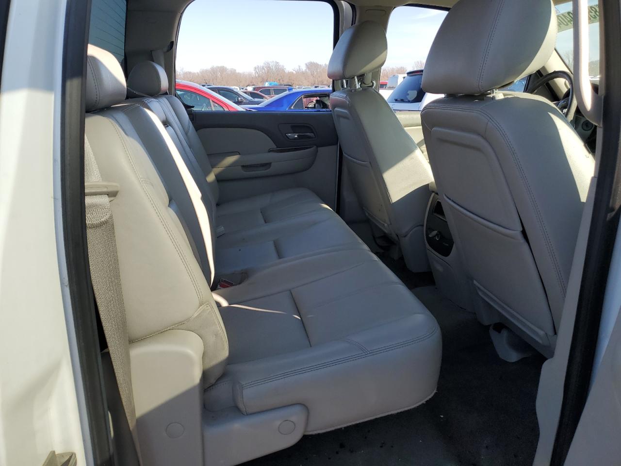 2012 Chevrolet Silverado - Image 10