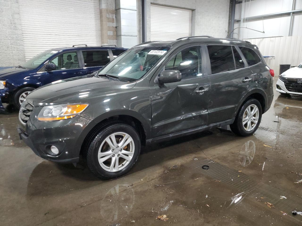 2010 Hyundai Santa Fe - Image 1