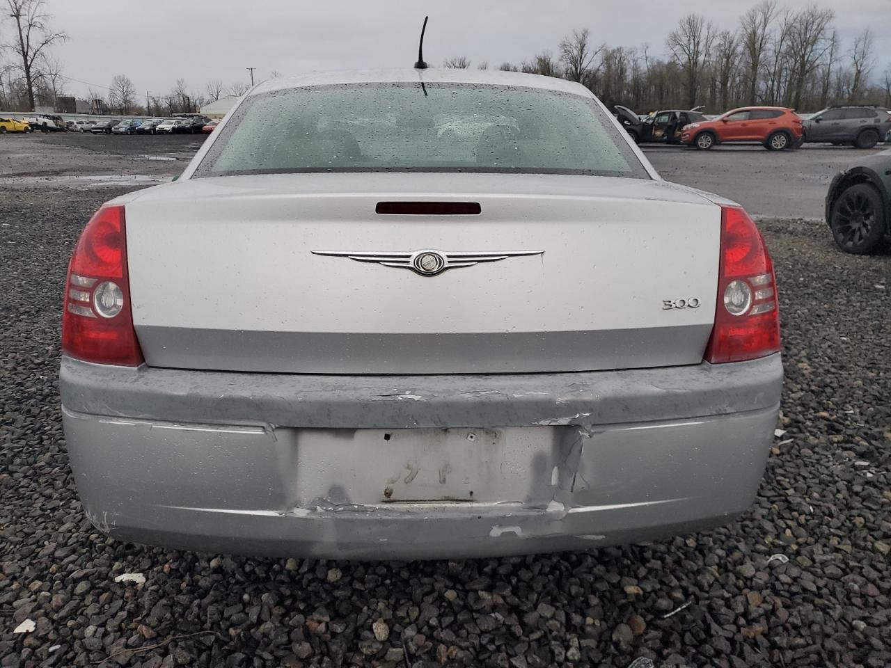 2008 Chrysler 300 - Image 6