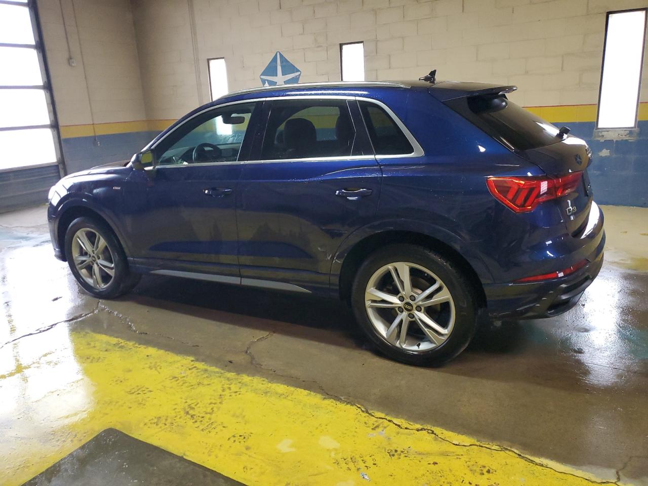 VIN WA1EECF3XN1066917 2022 AUDI Q3 no.2