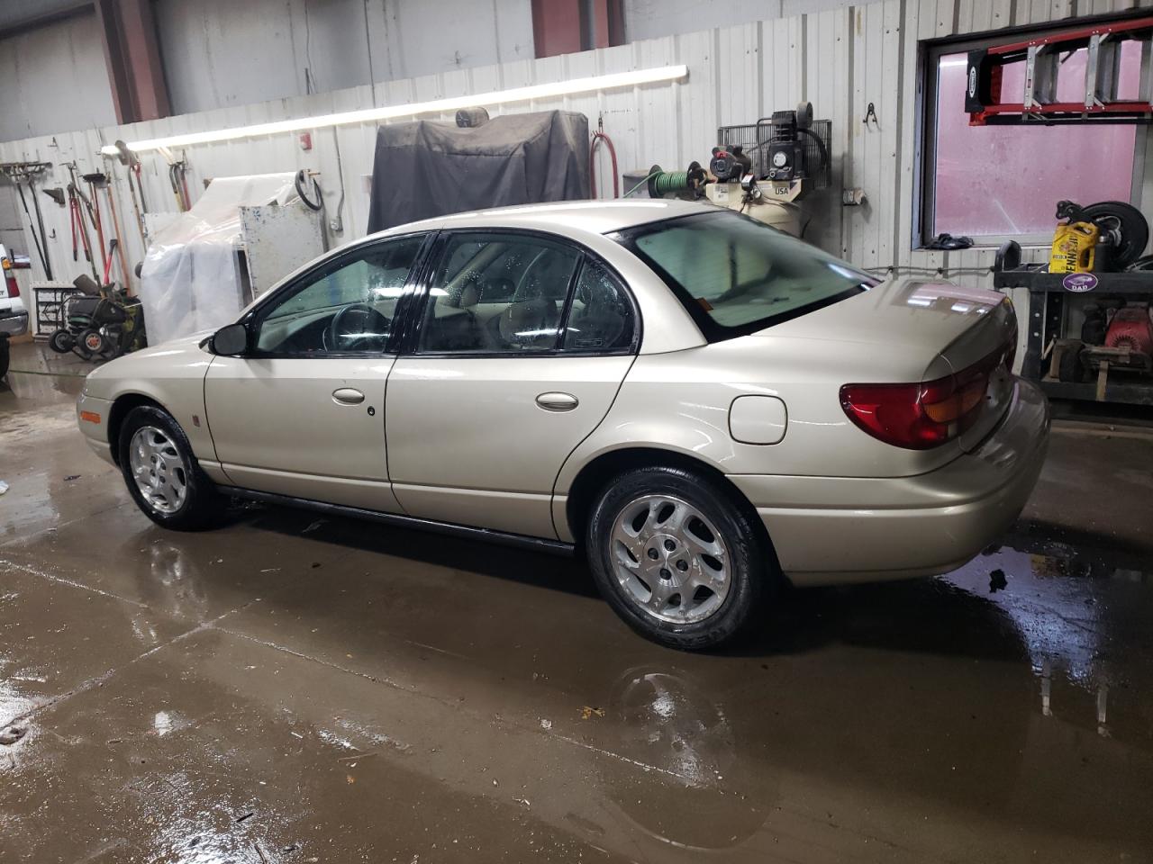 2000 Saturn SL - Image 2