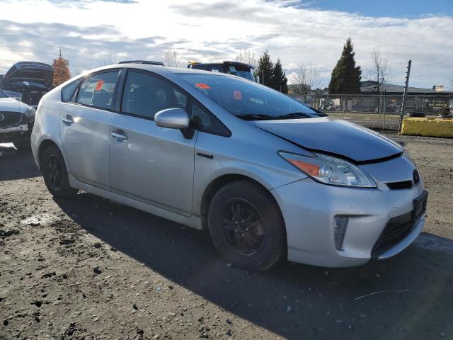  TOYOTA PRIUS 2014 Серебристый