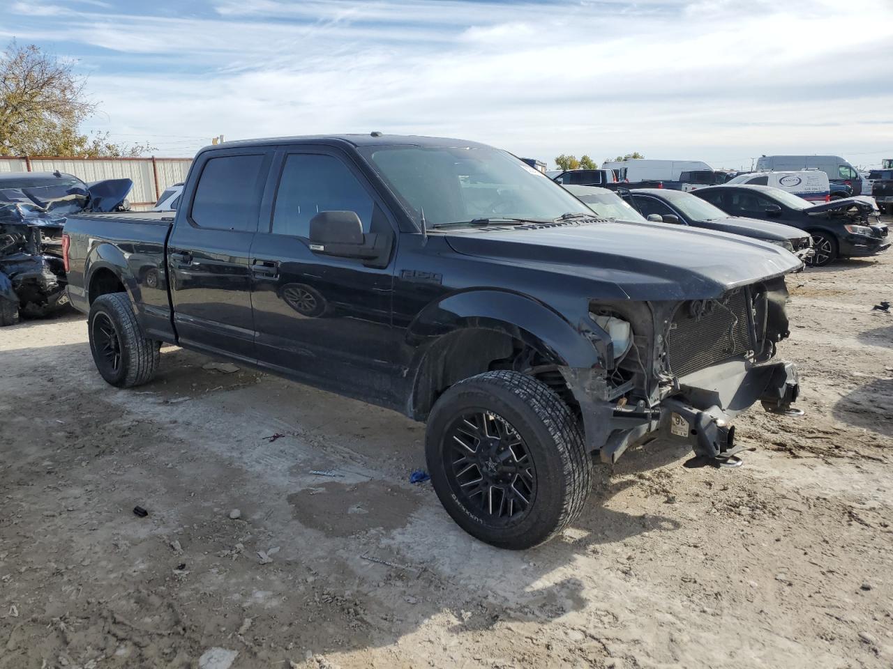 VIN 1FTFW1EF1GFB98008 2016 FORD F-150 no.4