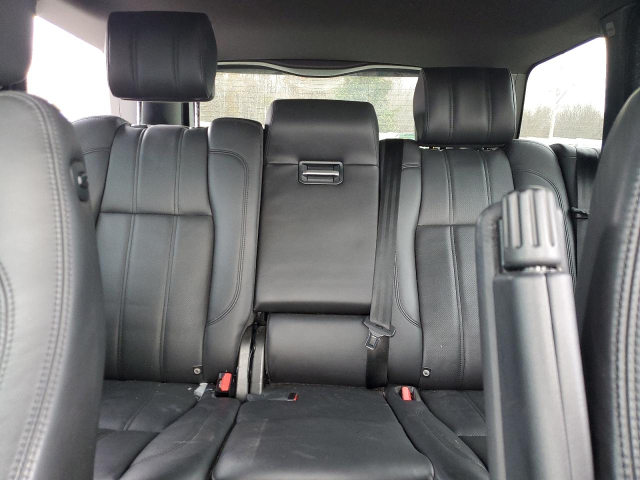 2015 Land Rover Range Rover - Image 10
