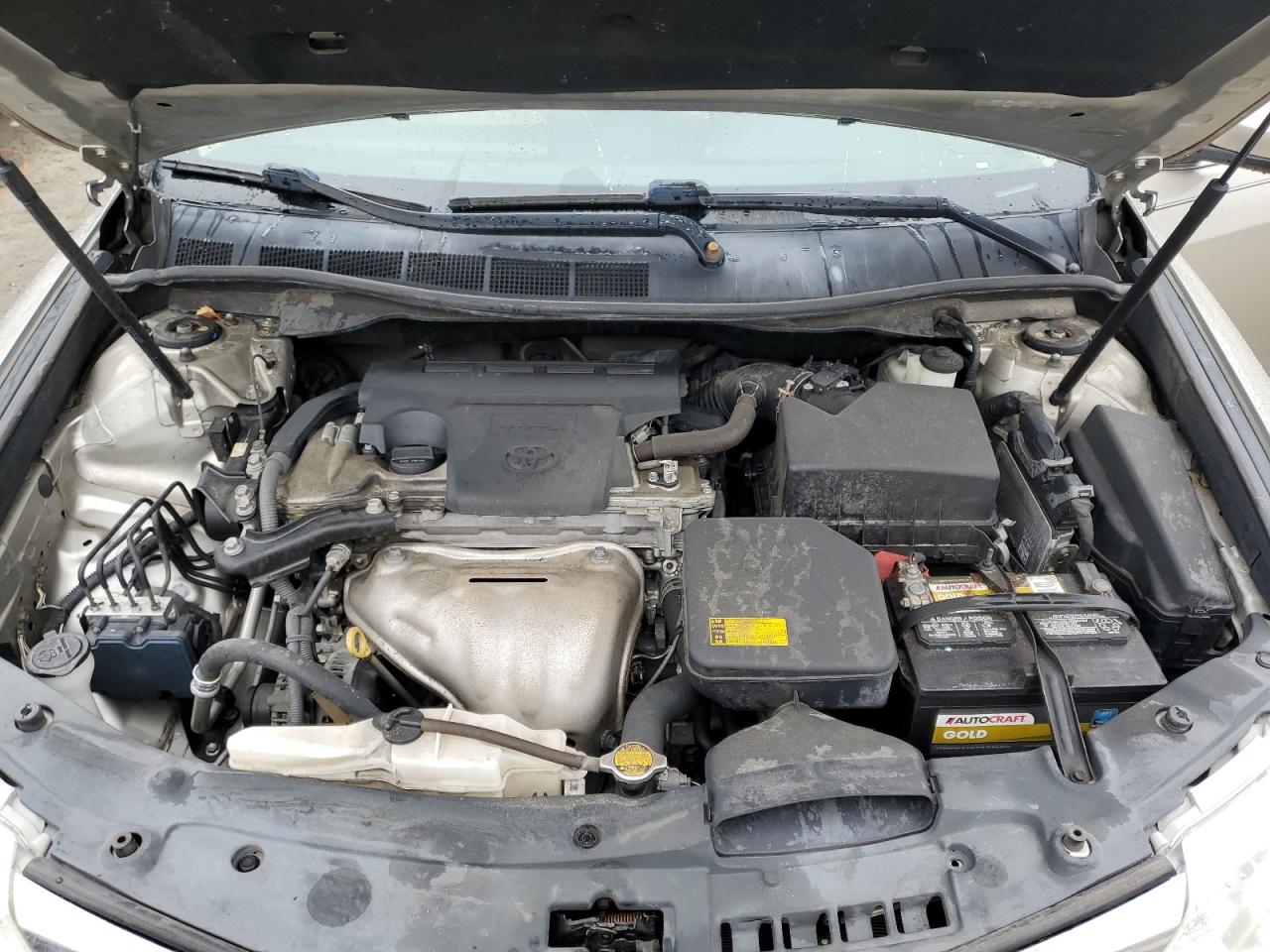 2013 Toyota Camry - Image 11