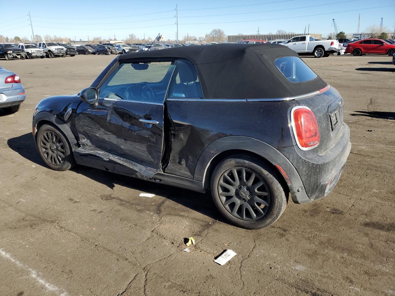 VIN WMWWG9C57K3E40624 2019 MINI COOPER no.2