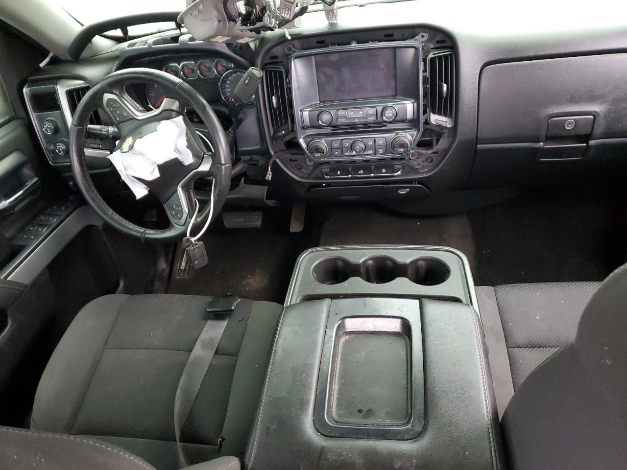 2016 Chevrolet Silverado - Image 8