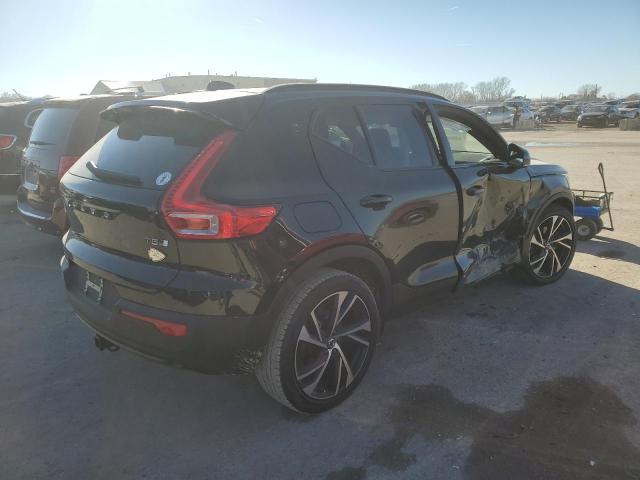  VOLVO XC40 2021 Черный