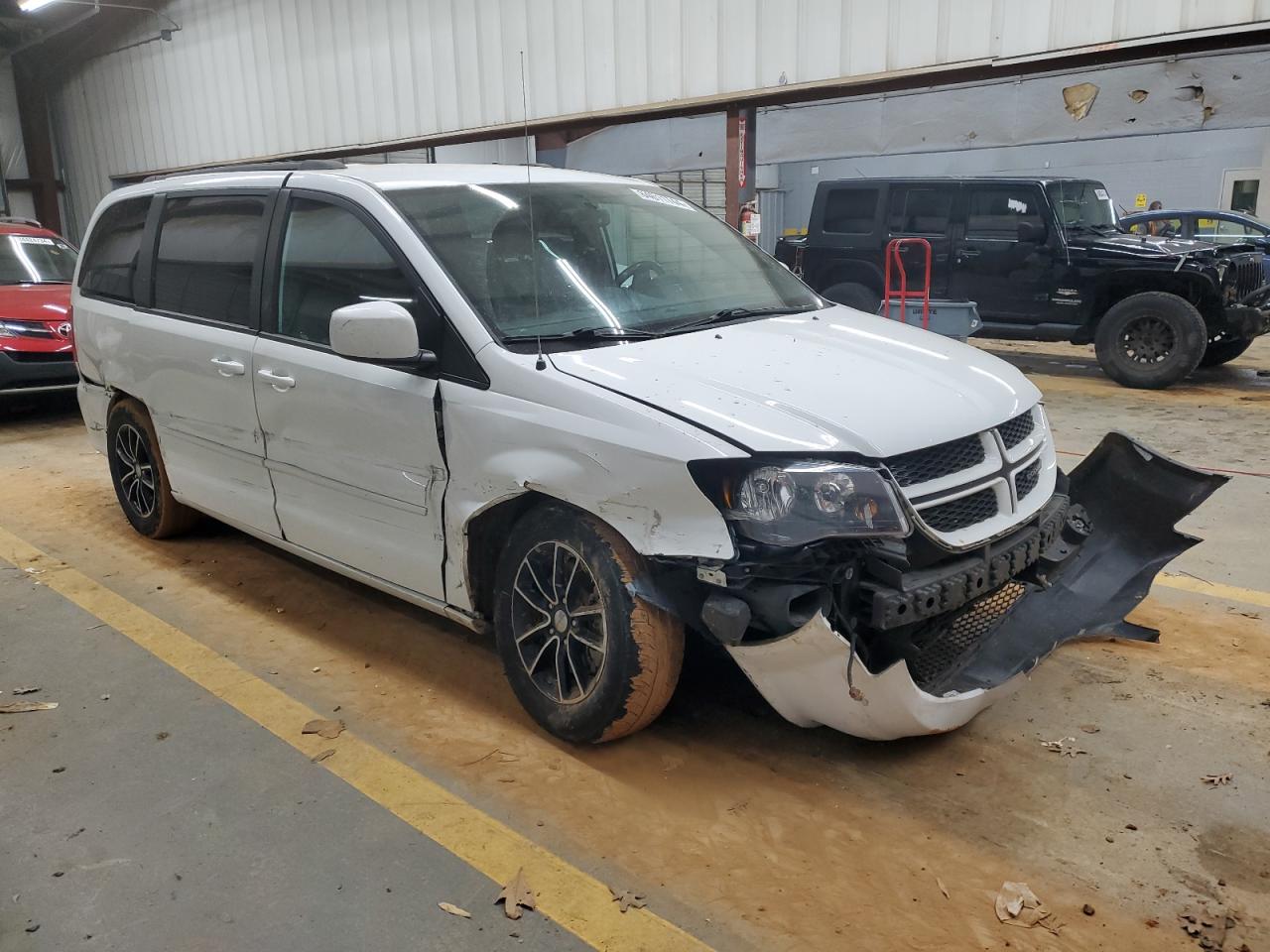 2017 Dodge Caravan - Image 4