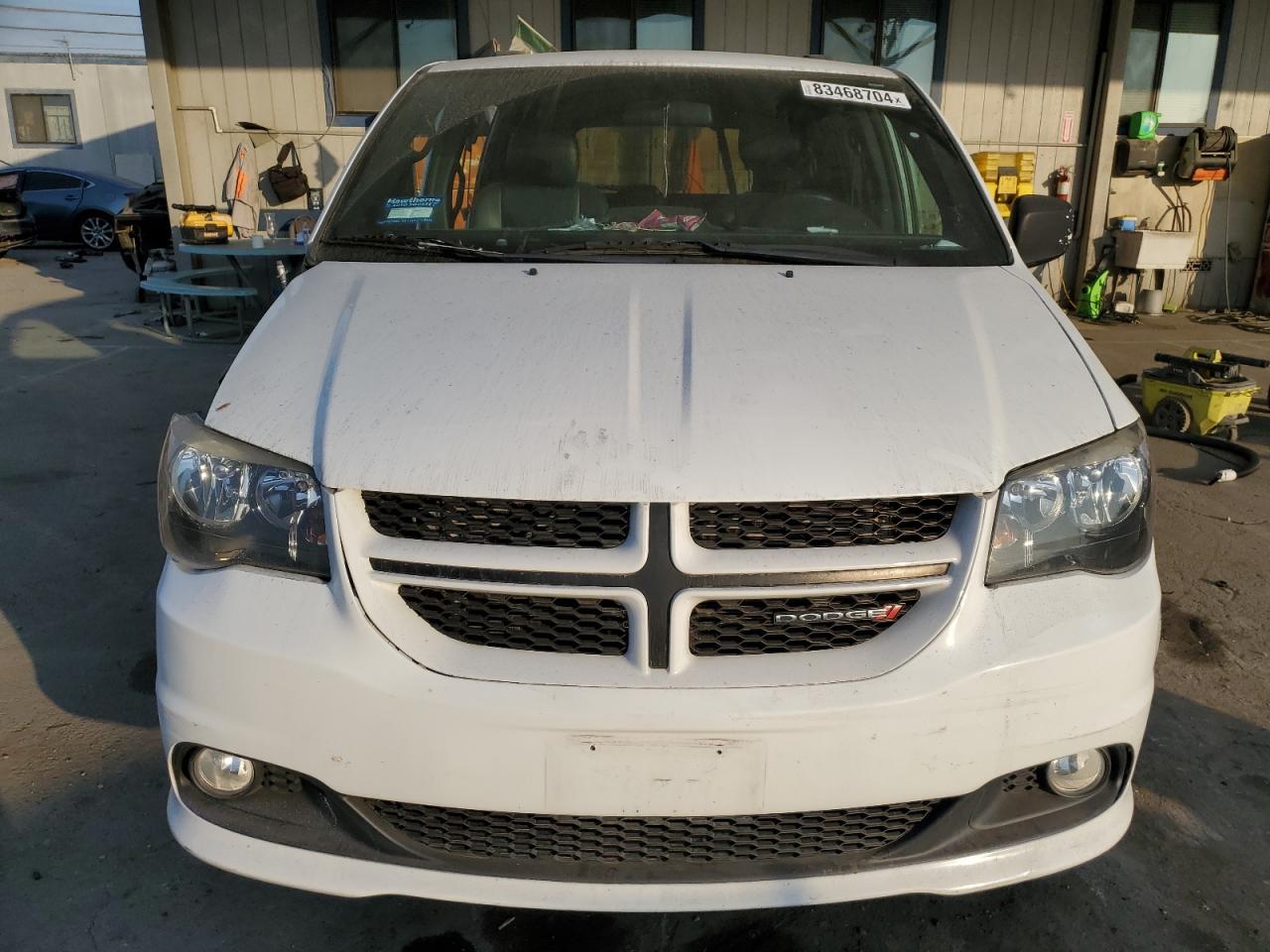 VIN 2C4RDGEG9GR376139 2016 DODGE CARAVAN no.5