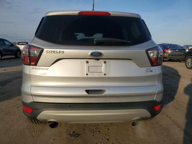  FORD ESCAPE 2017 Сріблястий