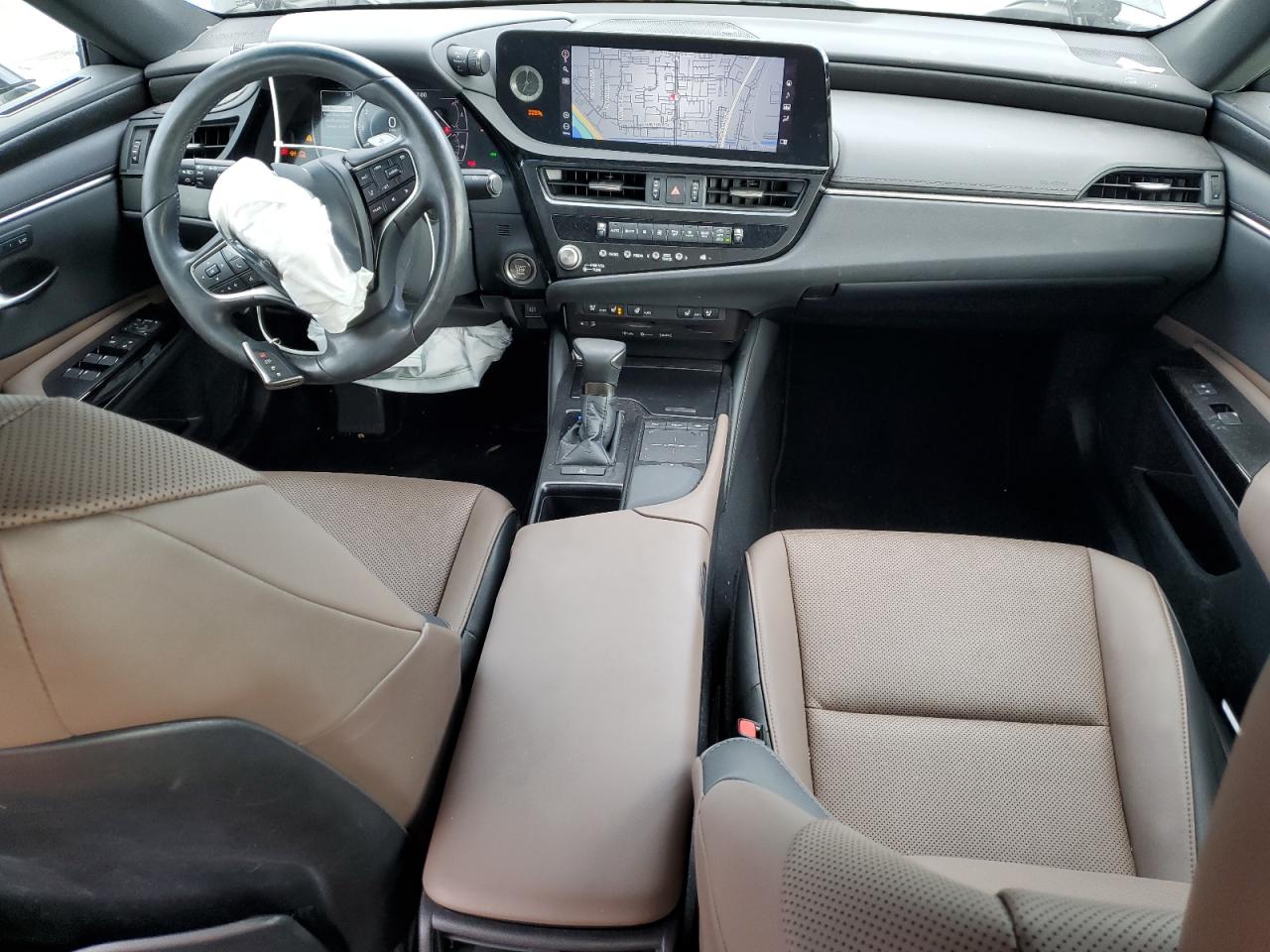 2022 Lexus ES - Image 8