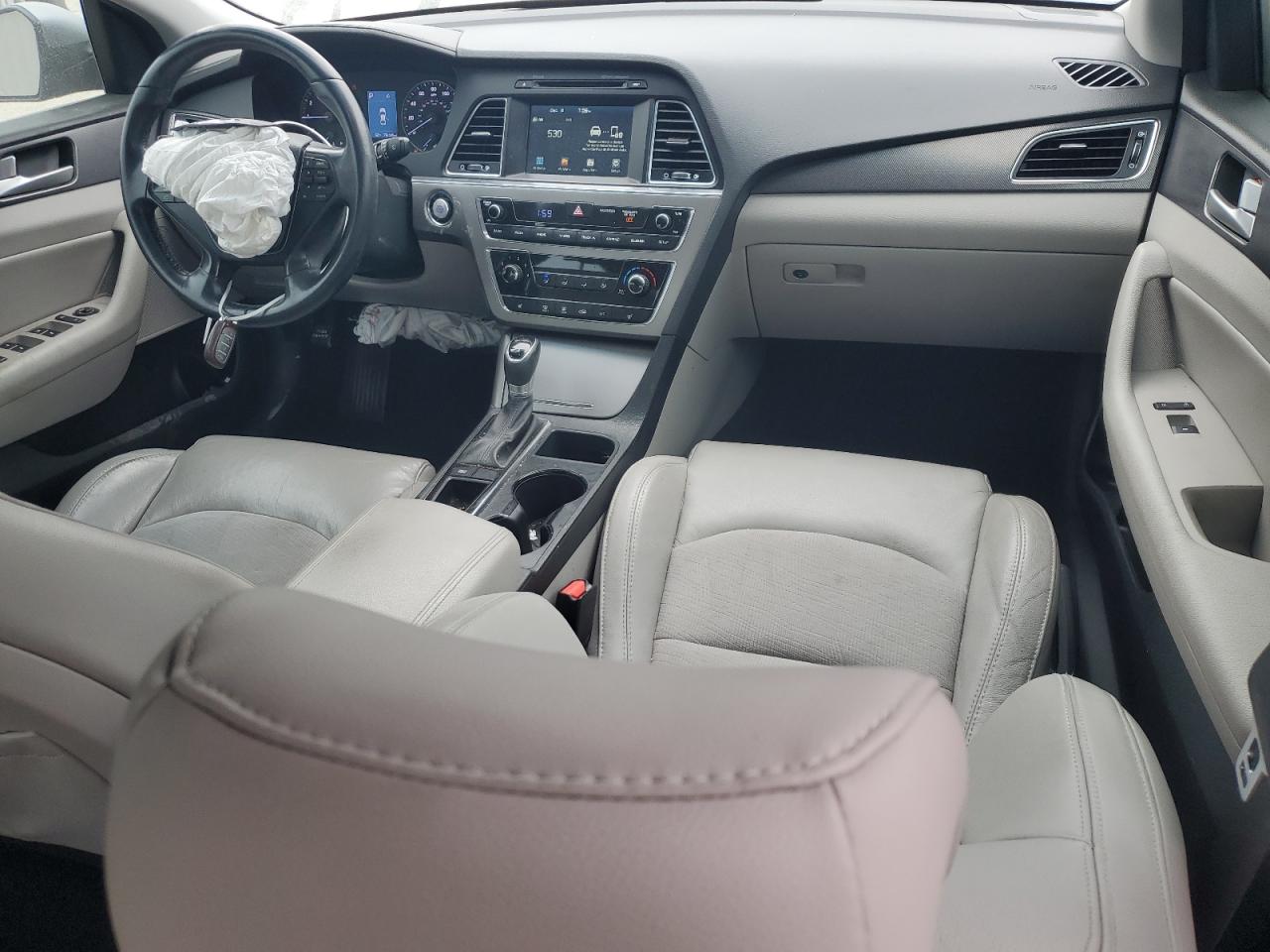 2017 Hyundai Sonata - Image 8