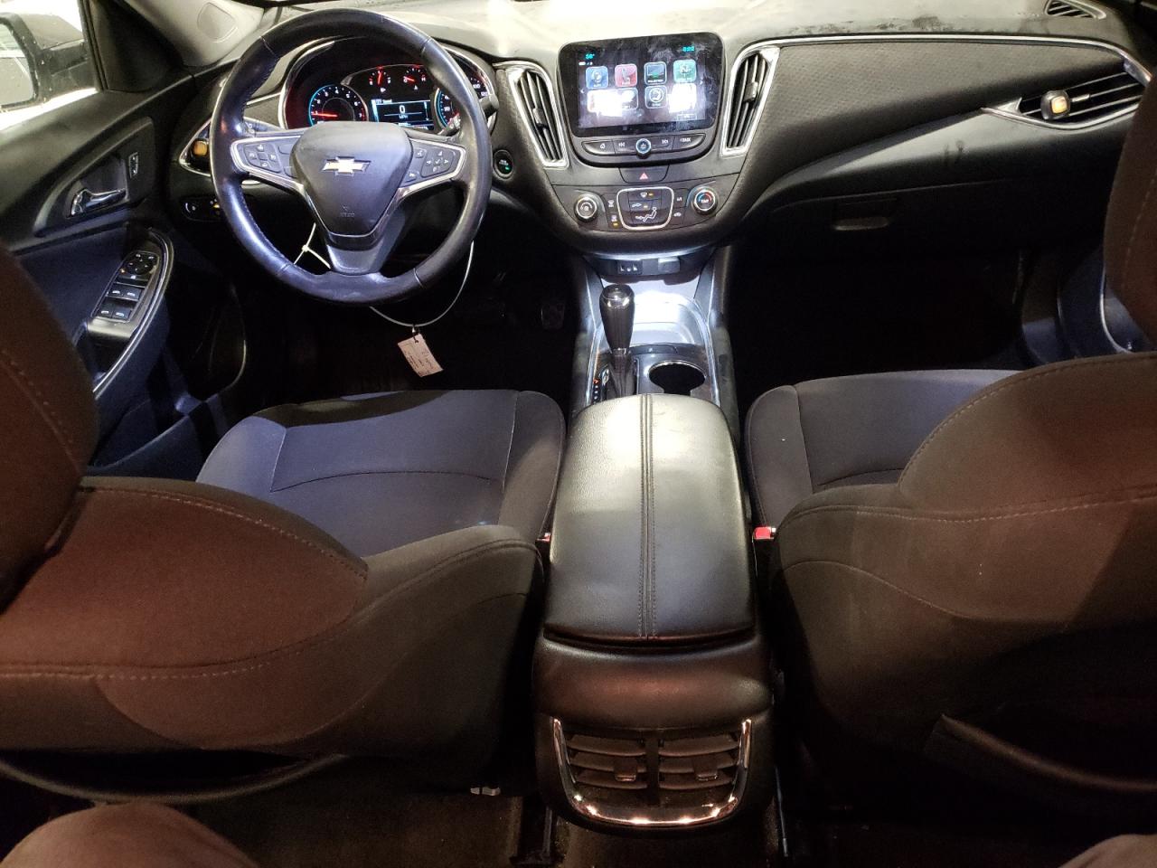 2018 Chevrolet Malibu - Image 8