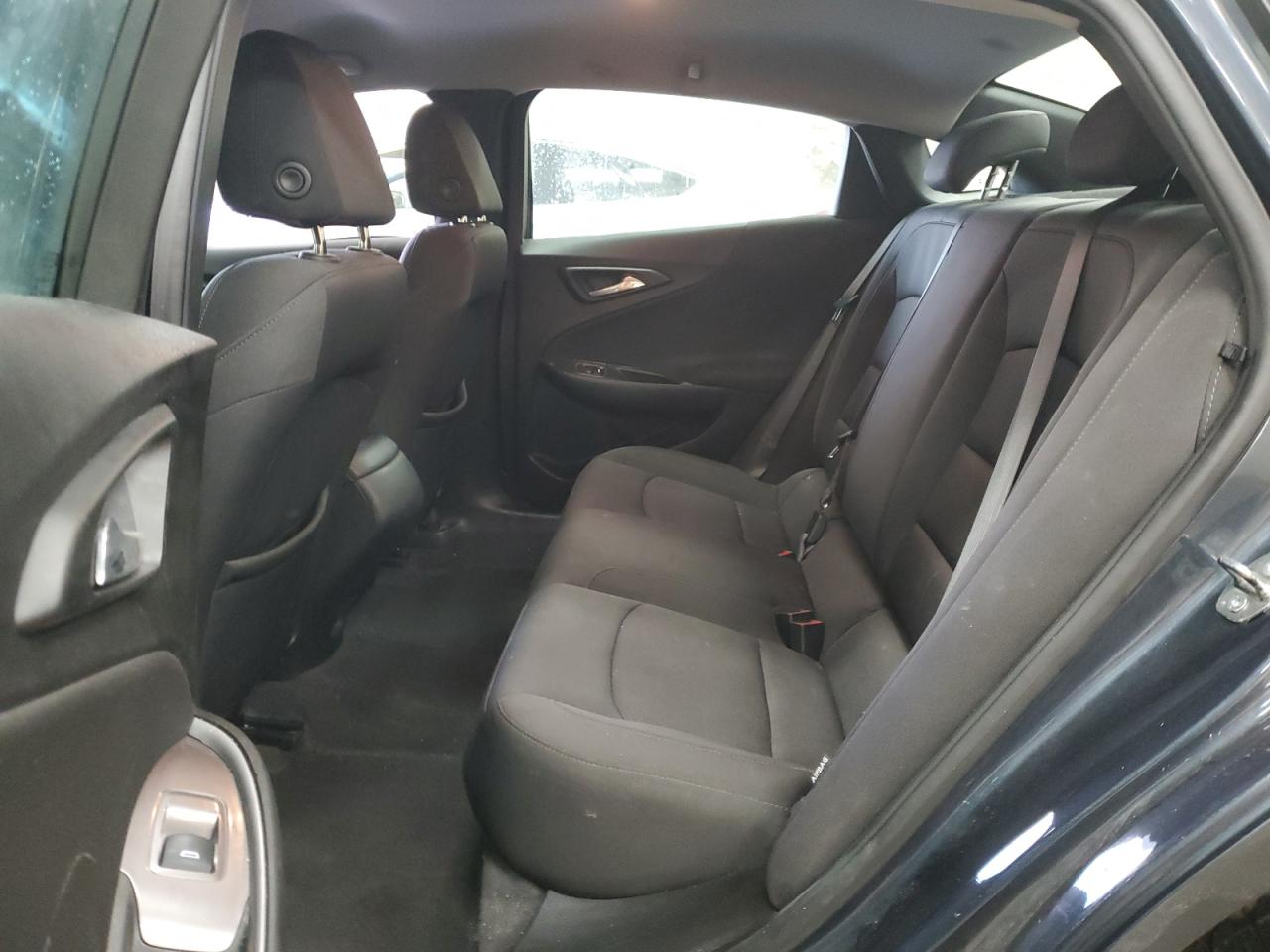 2019 Chevrolet Malibu - Image 10