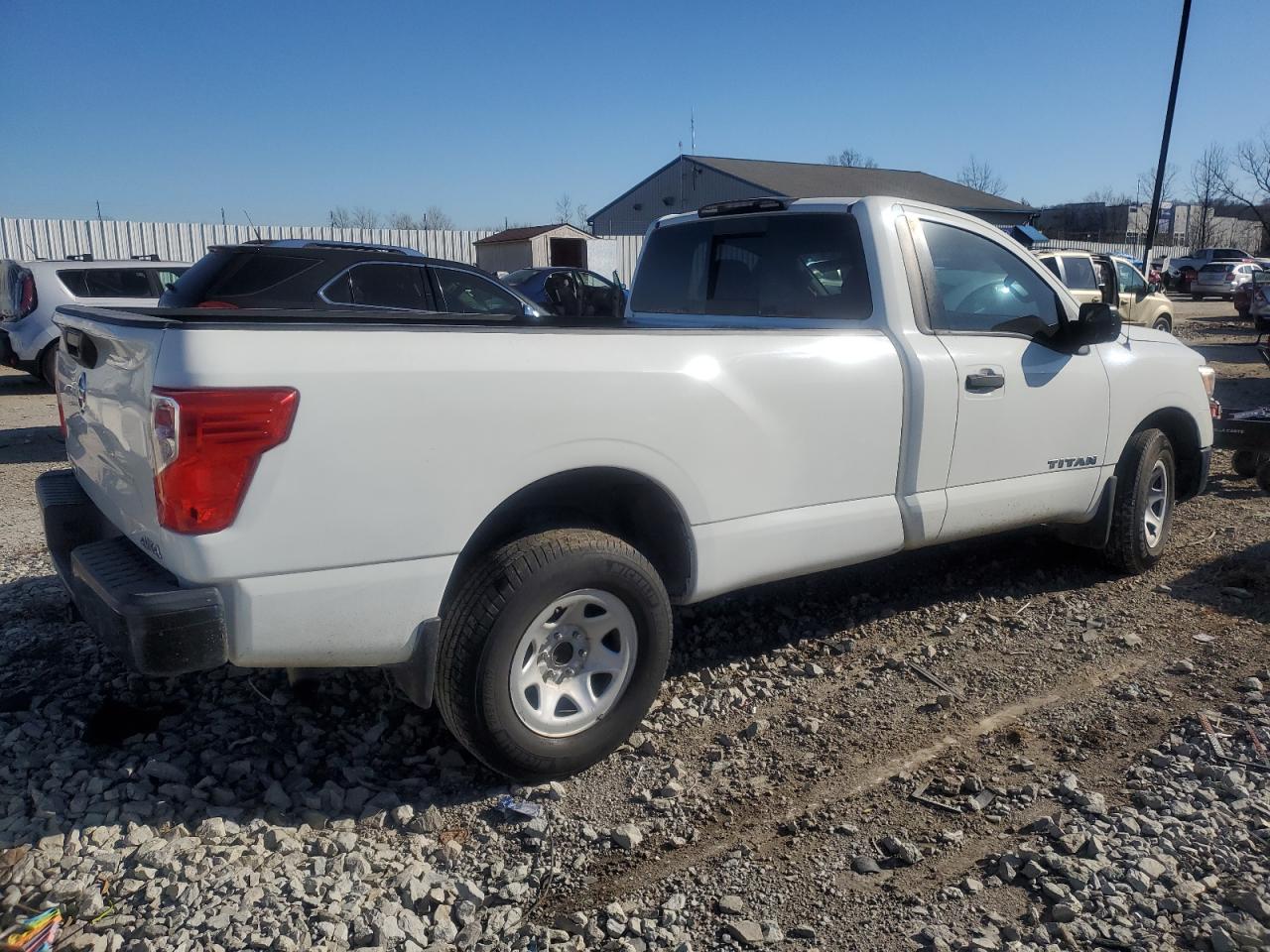 VIN 1N6AA1R81HN571086 2017 NISSAN TITAN no.3