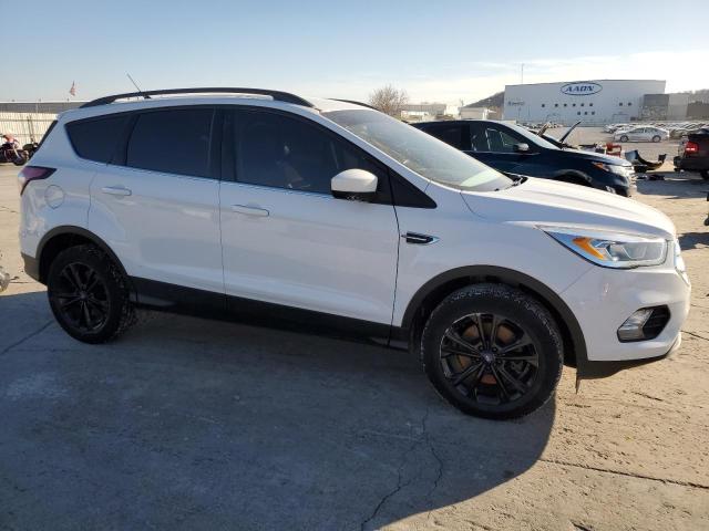  FORD ESCAPE 2018 Biały