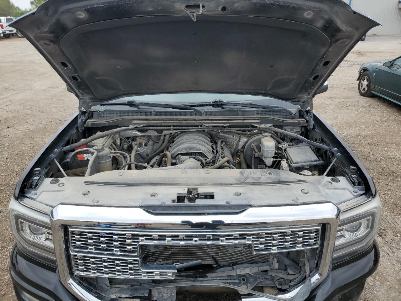 2016 GMC Sierra - Image 11