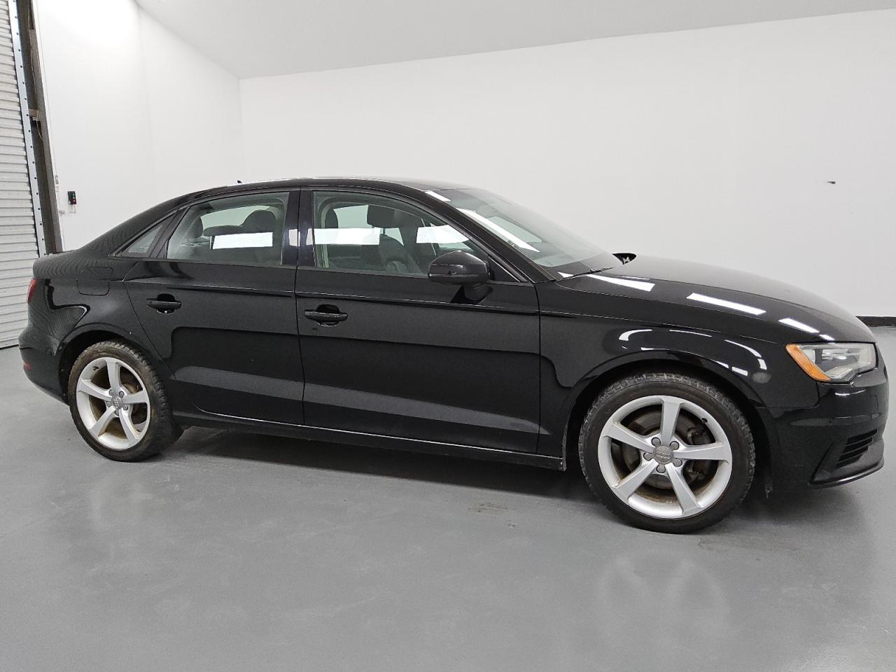 VIN WAUBFGFF5F1008266 2015 AUDI A3 no.4