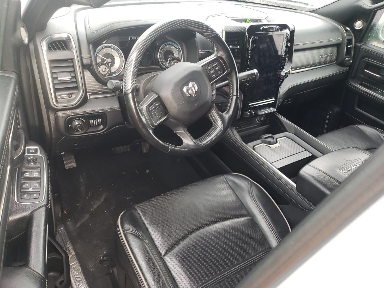 2019 RAM 3500 - Image 8