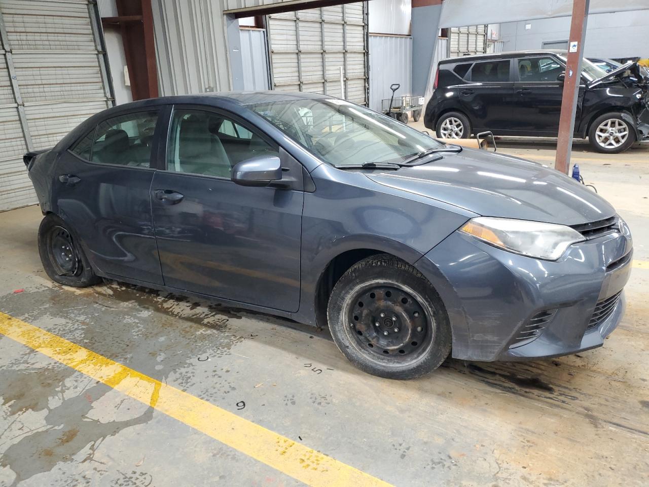 VIN 5YFBURHEXFP318272 2015 TOYOTA COROLLA no.4