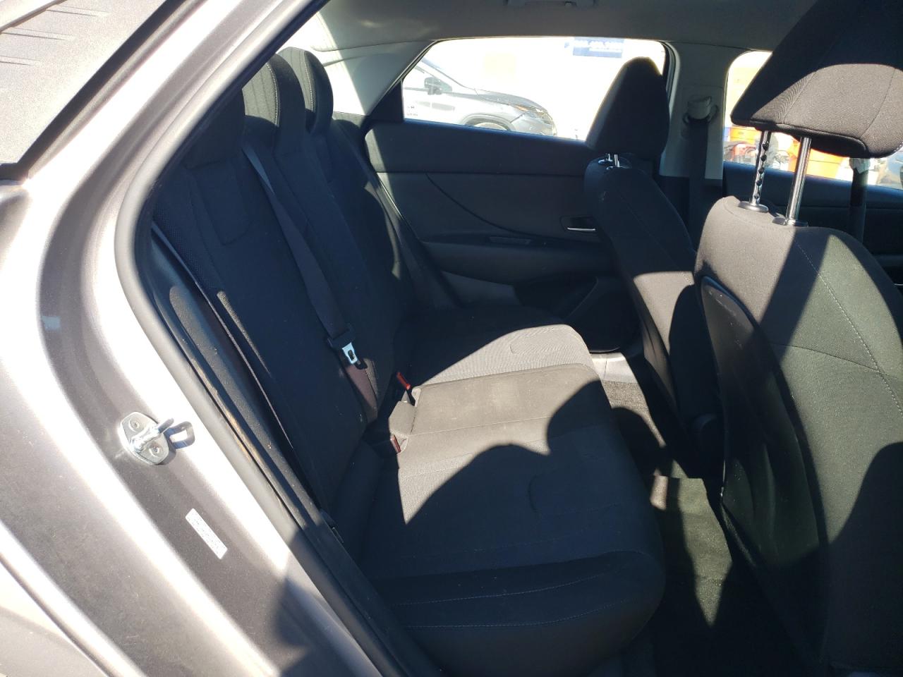2021 Hyundai Elantra - Image 10