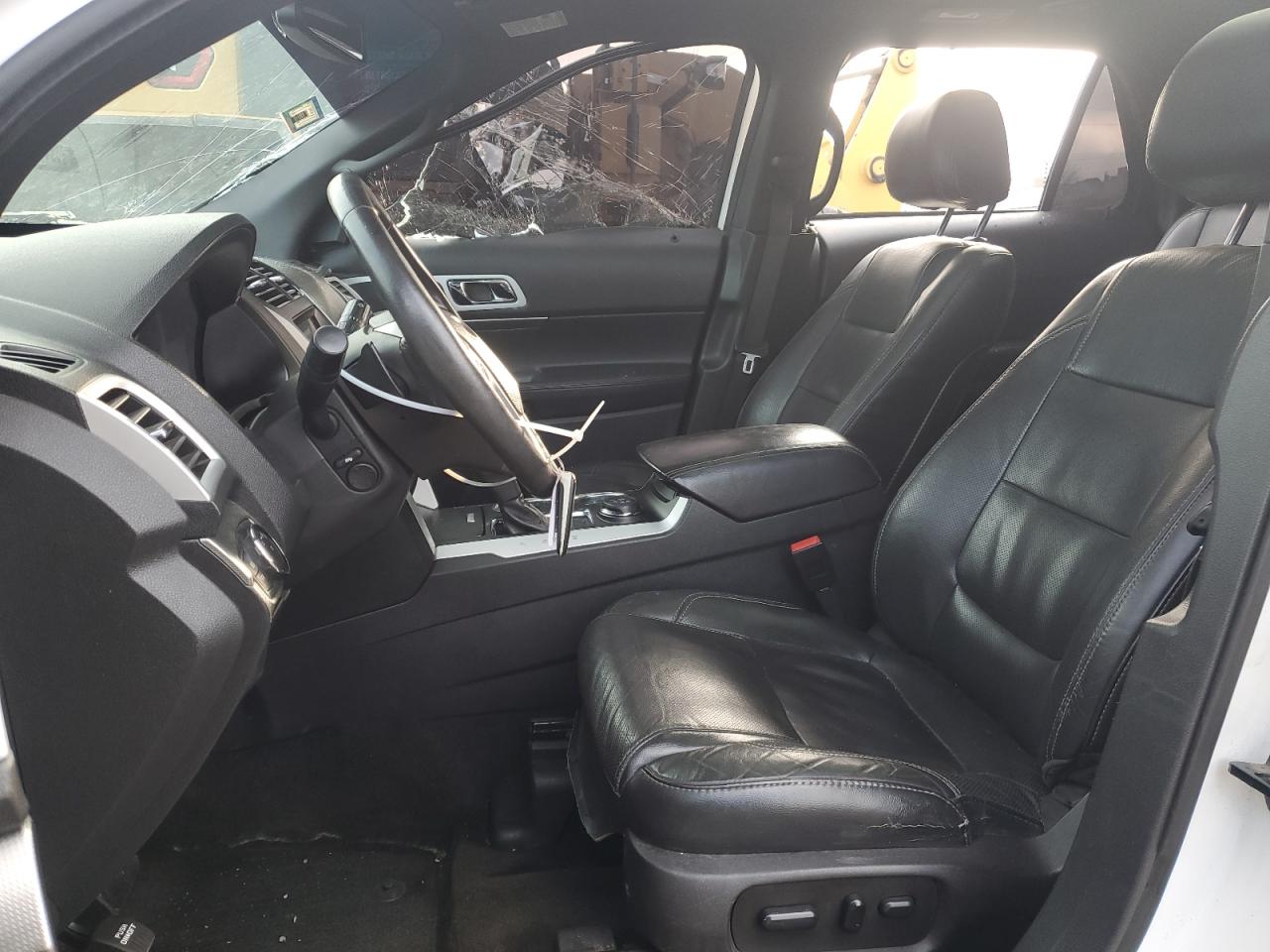 2014 Ford Explorer - Image 7