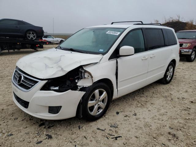 2011 Volkswagen Routan Se