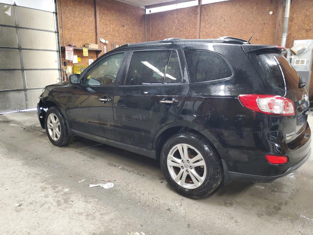 2012 Hyundai Santa Fe - Image 2