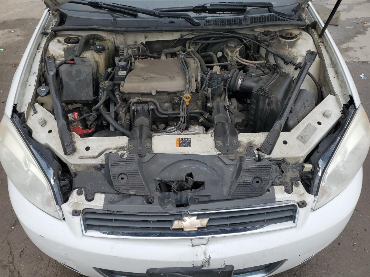 2011 Chevrolet Impala - Image 11