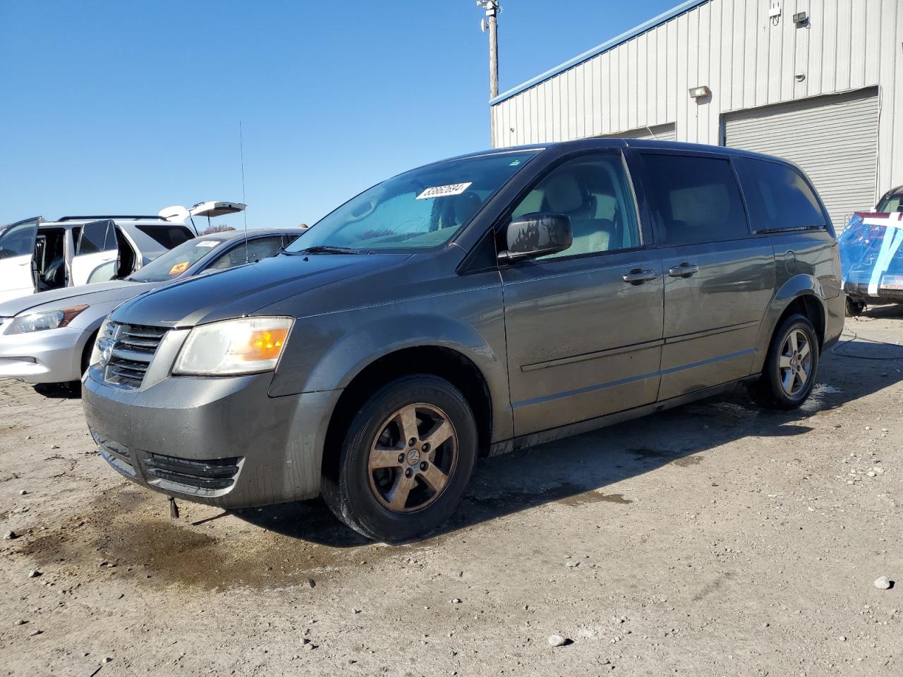 2010 Dodge Caravan - Image 1