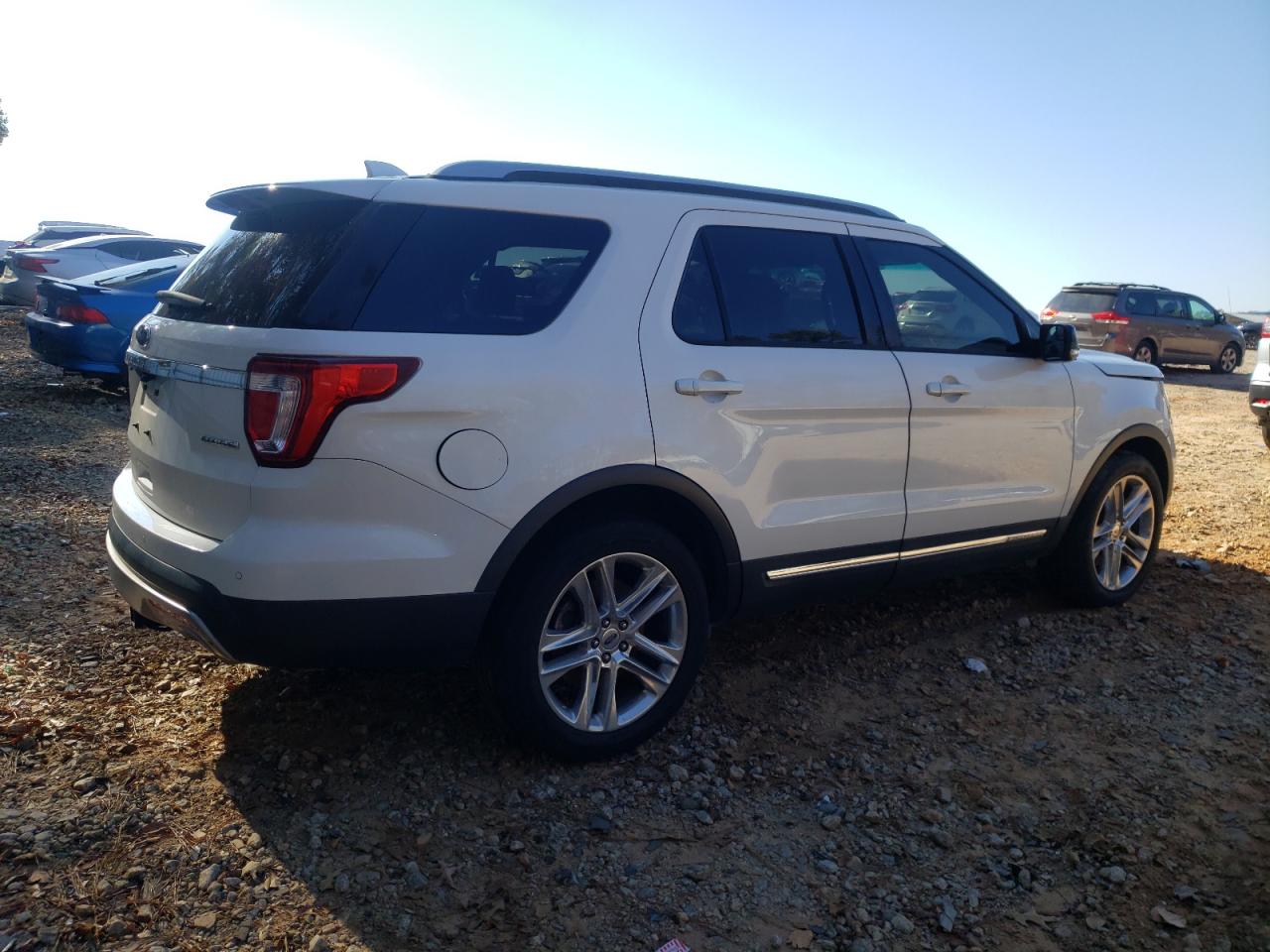 VIN 1FM5K7D82GGB83973 2016 FORD EXPLORER no.3