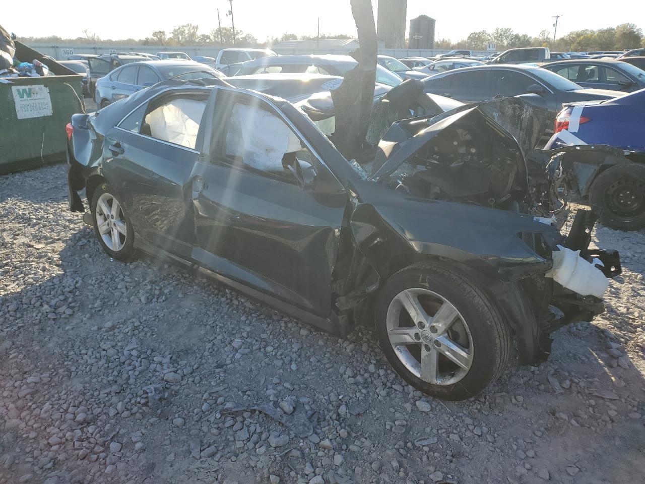 2014 Toyota Camry - Image 4