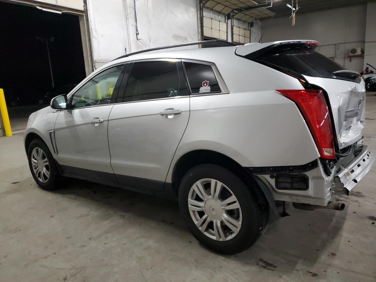 VIN 3GYFNAE32GS537793 2016 CADILLAC SRX no.2