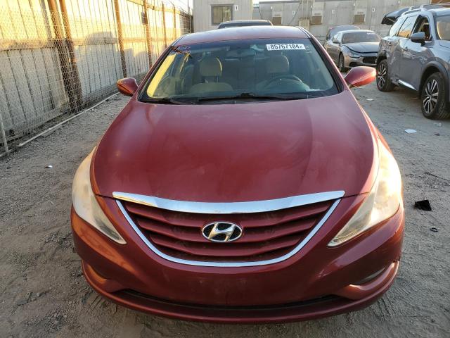  HYUNDAI SONATA 2013 Червоний