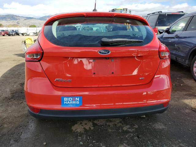  FORD FOCUS 2017 Червоний