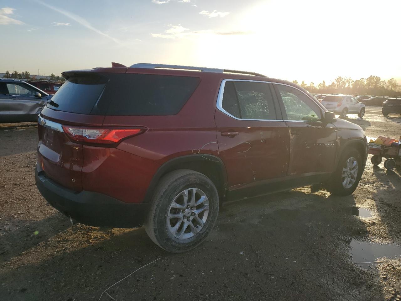 2018 Chevrolet Traverse - Image 3