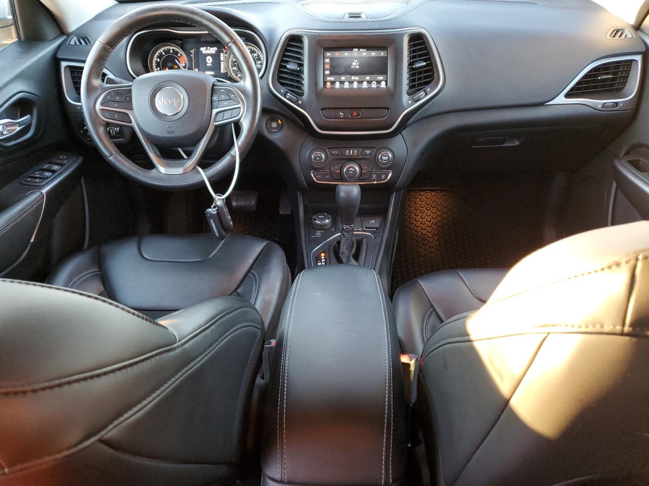 2020 Jeep Grand Cherokee - Image 8