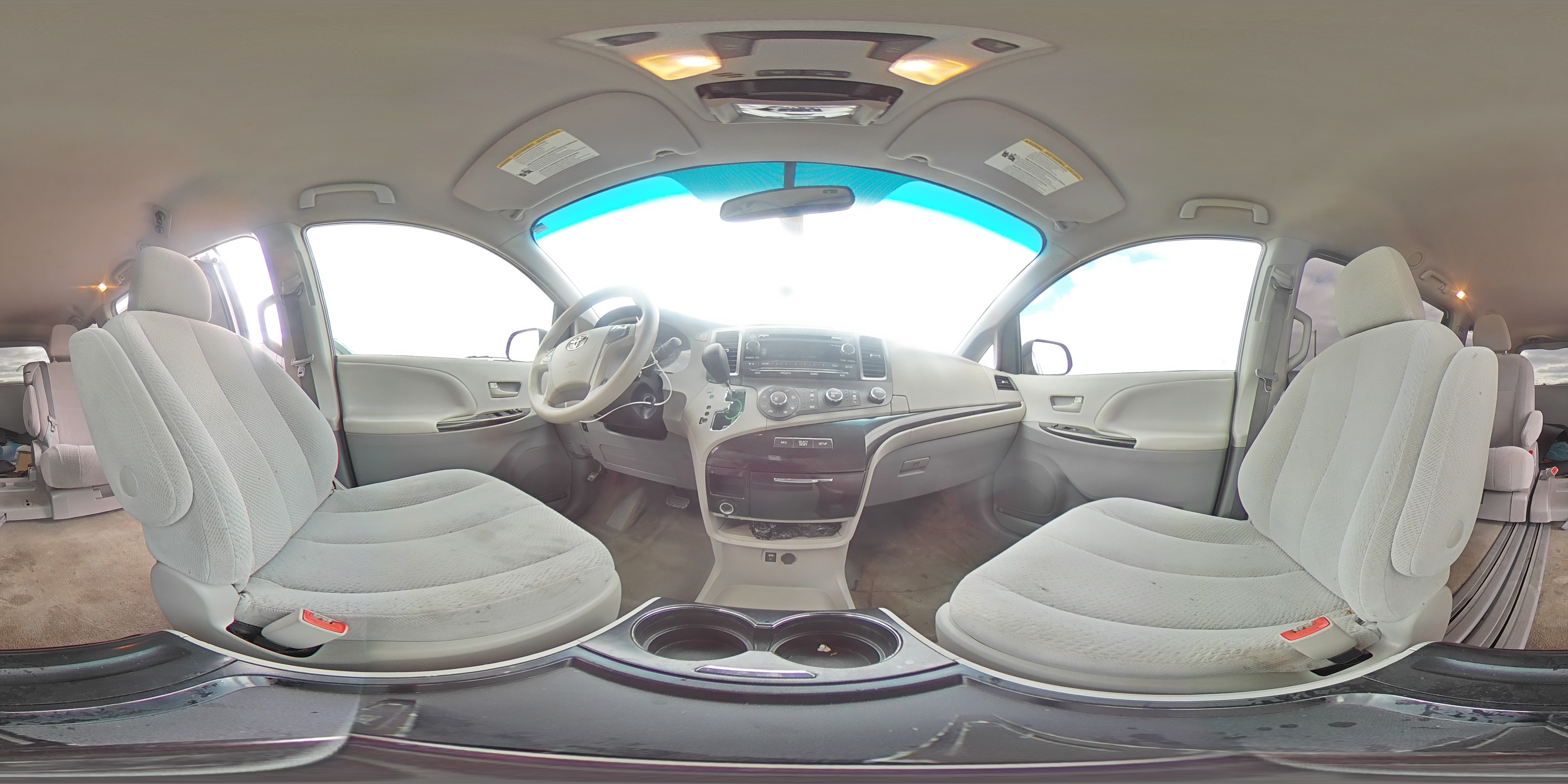 2011 Toyota Sienna Le VIN: 5TDKK3DC4BS172055 Lot: 69471705